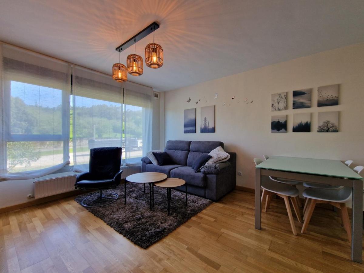 Apartamento Con Piscina Lägenhet Llanes Exteriör bild
