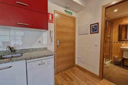 Apartamento Con Piscina Lägenhet Llanes Exteriör bild