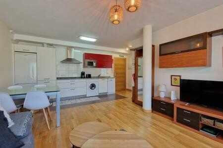 Apartamento Con Piscina Lägenhet Llanes Exteriör bild